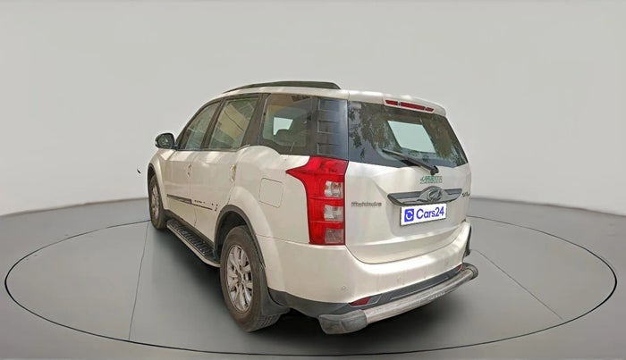 2015 Mahindra XUV500 W10, Diesel, Manual, 1,75,665 km, exterior