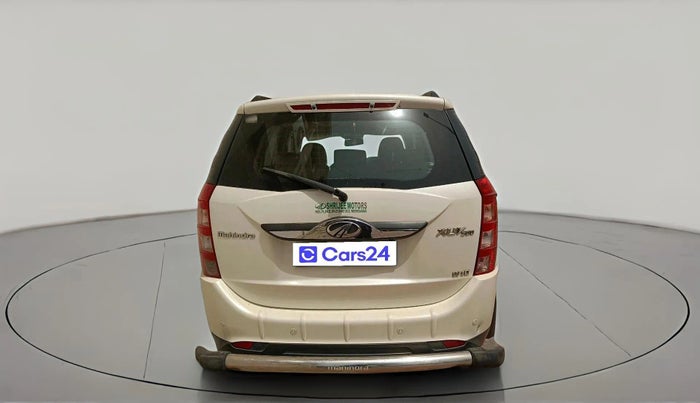 2015 Mahindra XUV500 W10, Diesel, Manual, 1,75,665 km, exterior