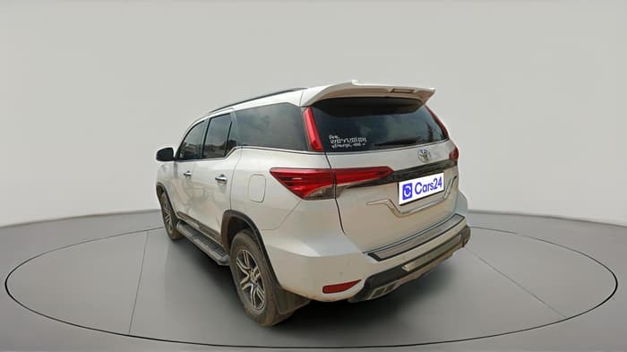 2020 Toyota Fortuner 2.8 4X2 AT, Diesel, Automatic, 1,58,777 km, exterior