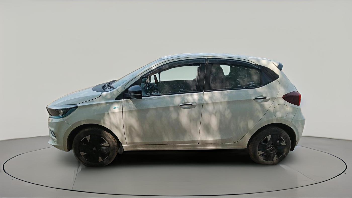 2023 Tata TIAGO EV XZ PLUS LONG RANGE FAST CHARGER, Electric, Automatic, 24,764 km, exterior