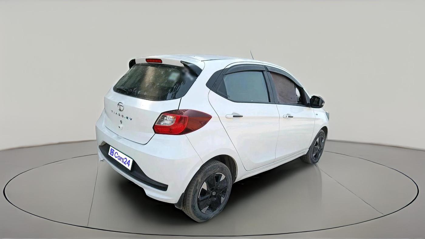 2023 Tata TIAGO EV XZ PLUS LONG RANGE FAST CHARGER, Electric, Automatic, 24,764 km, exterior