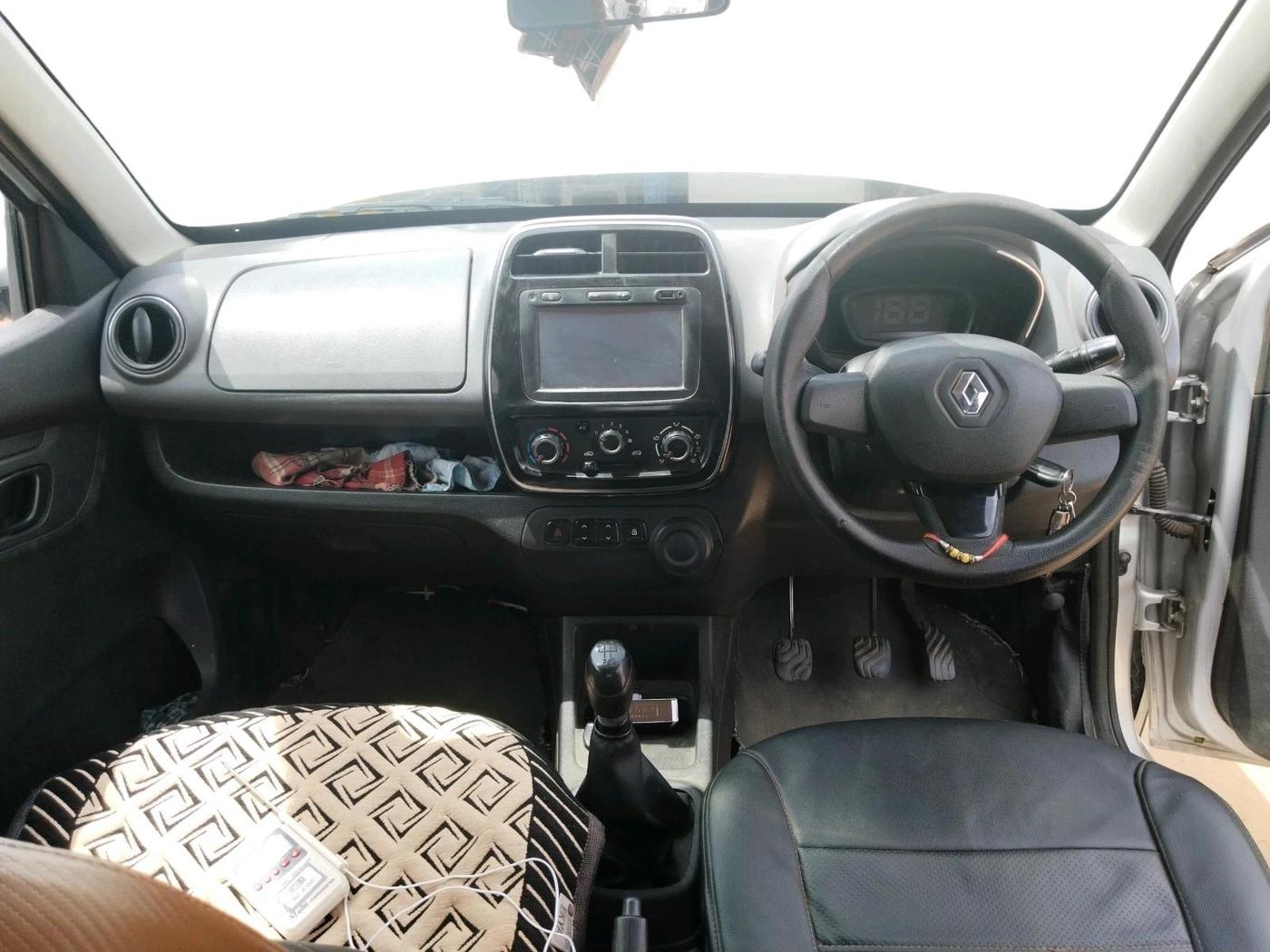 2017 Renault Kwid RXT 0.8, Petrol, Manual, 1,13,788 km, interior