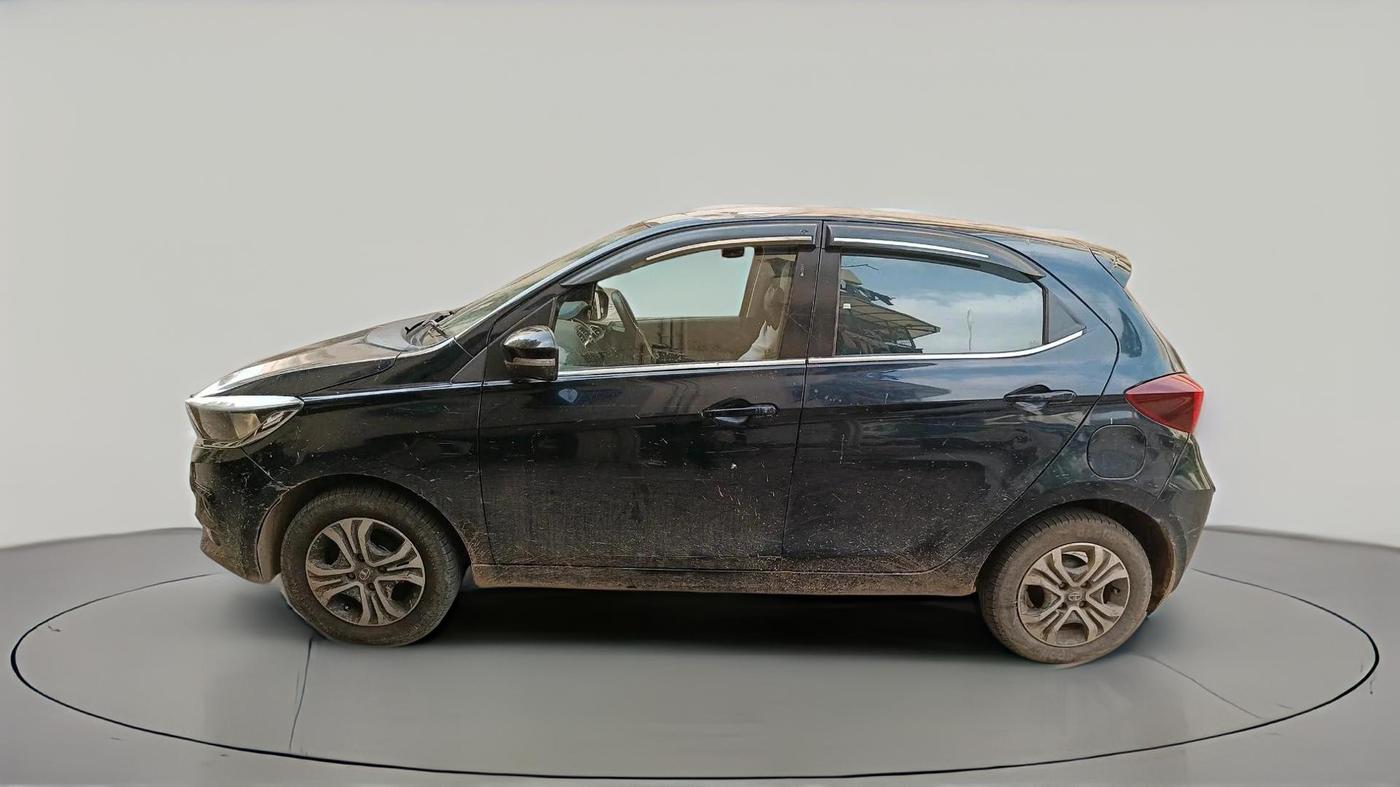2022 Tata Tiago XT CNG, CNG, Manual, 1,27,854 km, exterior