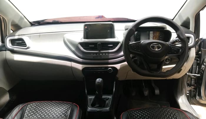 2022 Tata ALTROZ XT PETROL, CNG, Manual, 1,06,271 km, interior