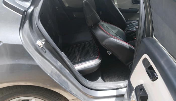 2022 Tata ALTROZ XT PETROL, CNG, Manual, 1,06,271 km, interior