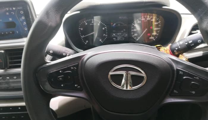 2022 Tata ALTROZ XT PETROL, CNG, Manual, 1,06,271 km, interior
