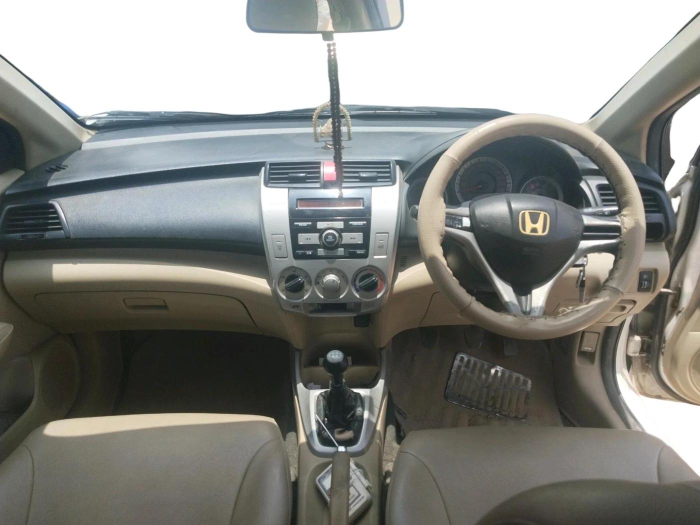 2011 Honda City 1.5L I-VTEC S MT, Petrol, Manual, 1,06,943 km, interior