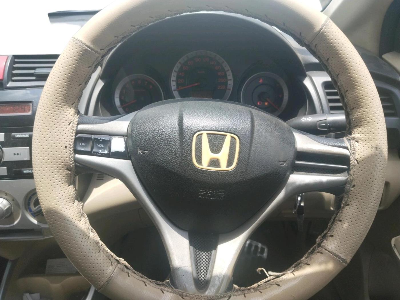2011 Honda City 1.5L I-VTEC S MT, Petrol, Manual, 1,06,943 km, interior