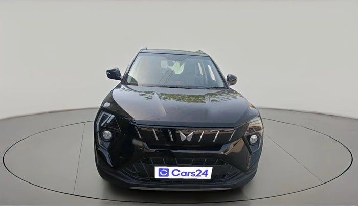 2025 Mahindra XUV 3XO AX5 1.2 L TCMPFi, Petrol, Manual, 8,407 km, exterior