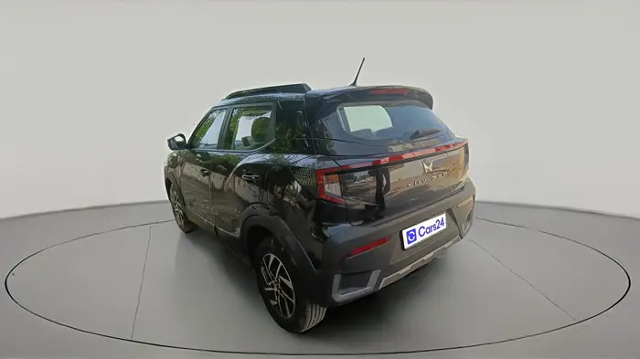 2025 Mahindra XUV 3XO AX5 1.2 L TCMPFi, Petrol, Manual, 8,407 km, exterior
