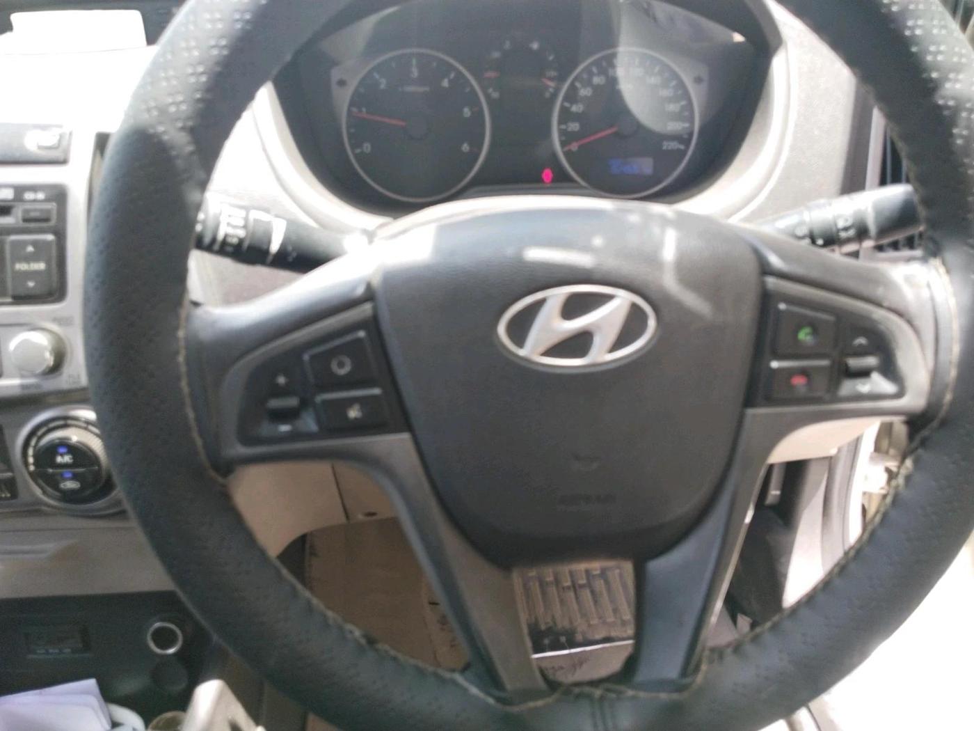 2012 Hyundai i20 SPORTZ 1.4 CRDI, Diesel, Manual, 1,64,661 km, interior