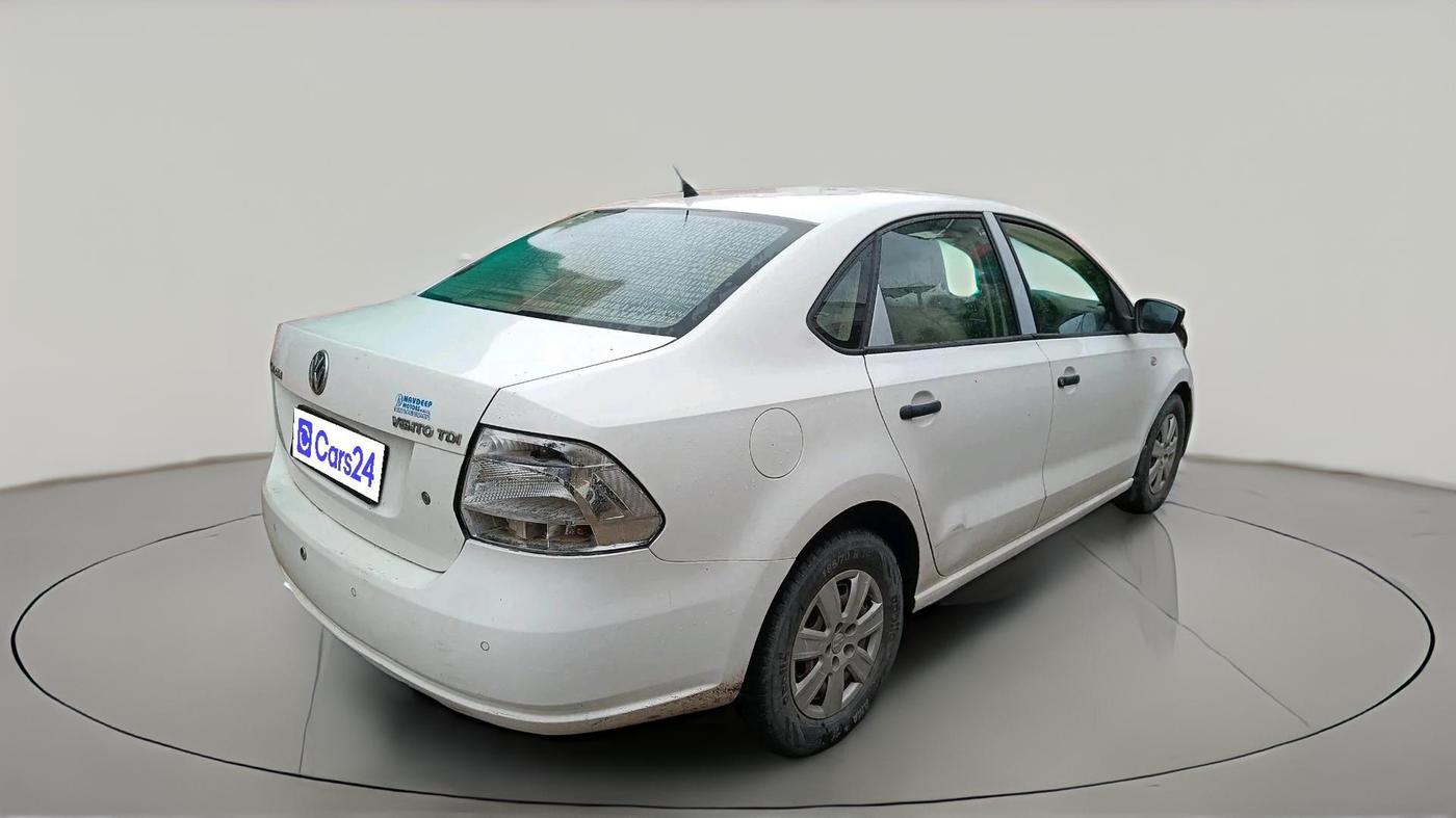2011 Volkswagen Vento TRENDLINE DIESEL 1.6, Diesel, Manual, 1,41,950 km, exterior