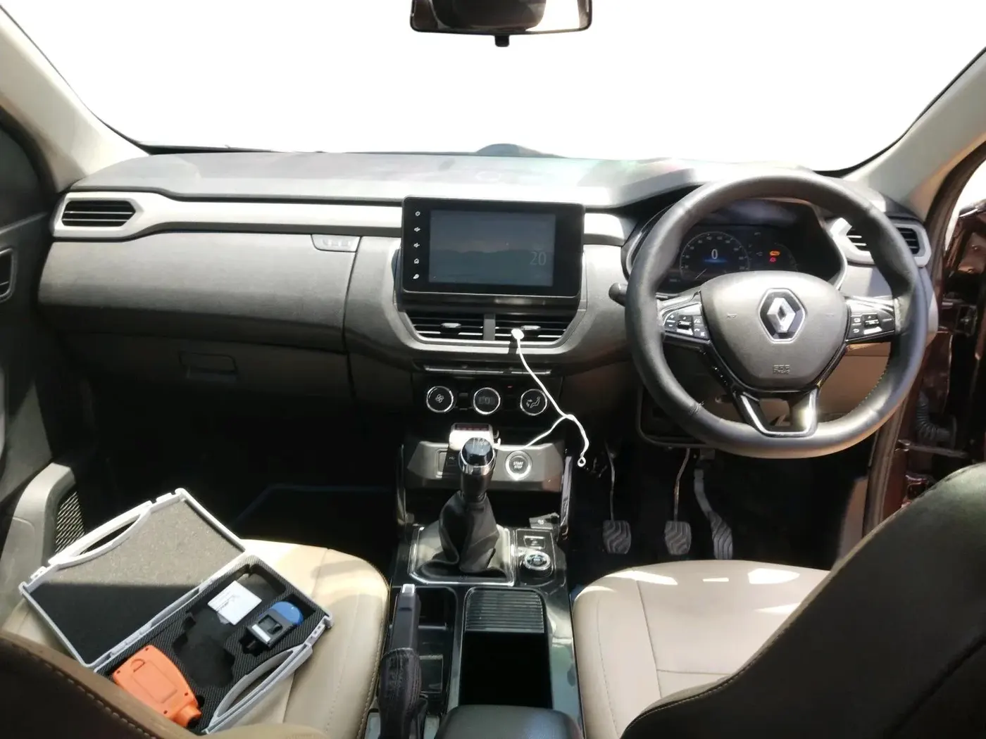 2021 Renault Kiger RXZ TURBO MT, Petrol, Manual, 78,868 km, interior