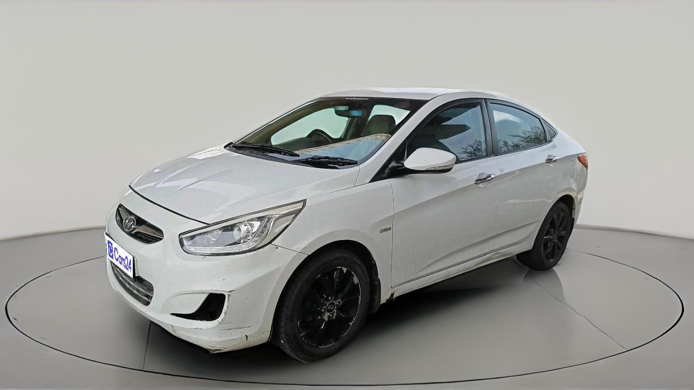 2014 Hyundai Verna FLUIDIC 1.6 CRDI SX OPT AT, Diesel, Automatic, 1,30,747 km, exterior