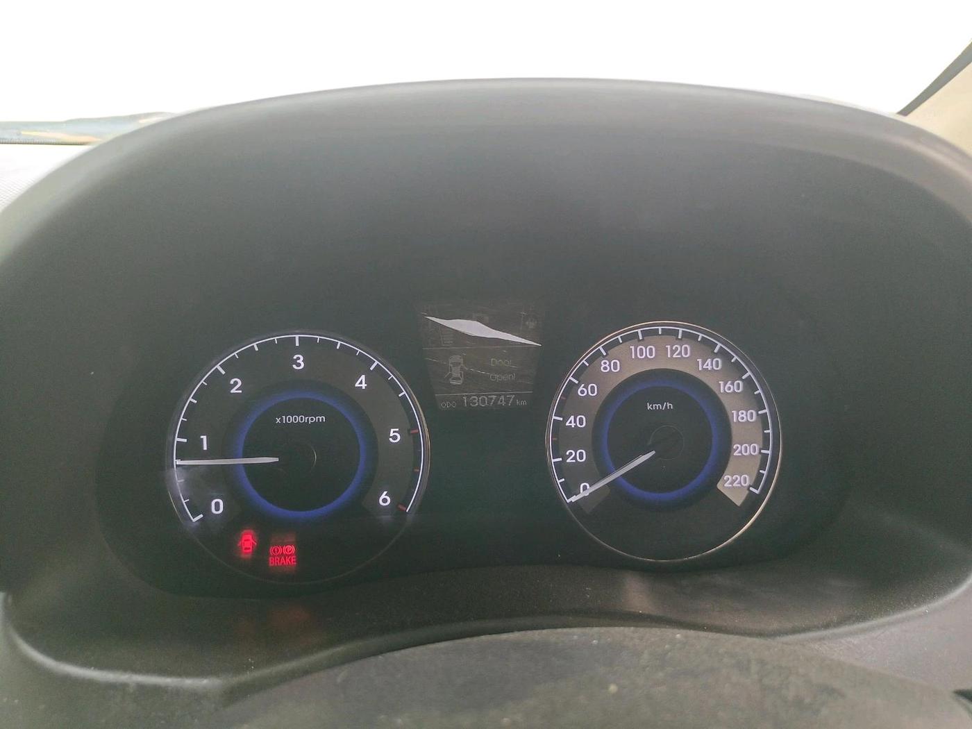 2014 Hyundai Verna FLUIDIC 1.6 CRDI SX OPT AT, Diesel, Automatic, 1,30,747 km, interior
