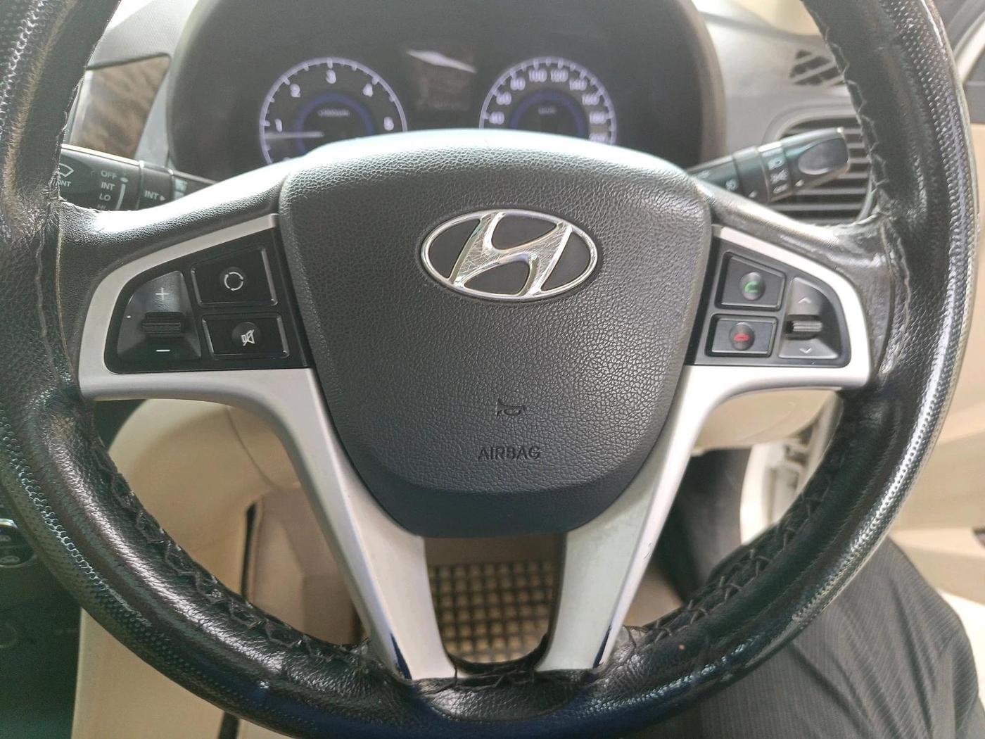 2014 Hyundai Verna FLUIDIC 1.6 CRDI SX OPT AT, Diesel, Automatic, 1,30,747 km, interior