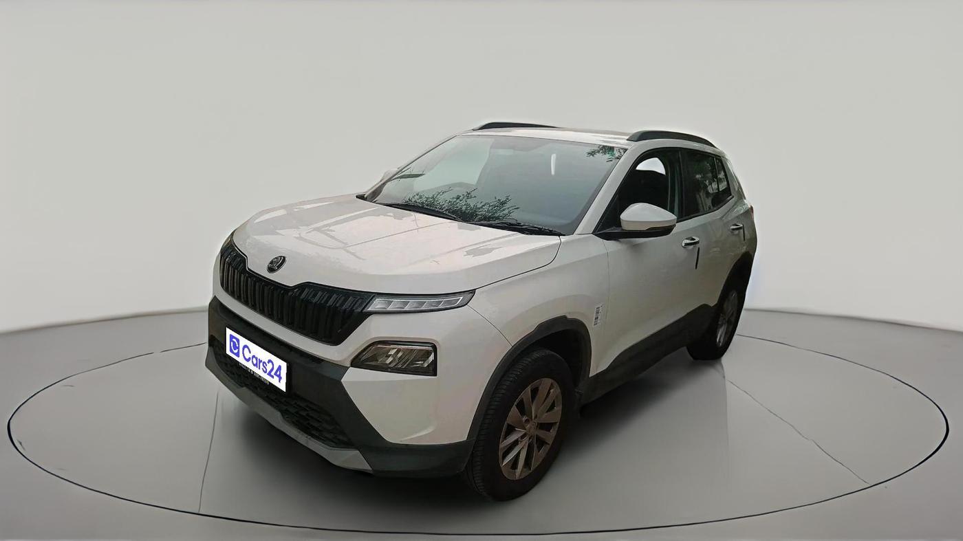 2025 Skoda Kylaq Signature Plus AT, Petrol, Automatic, 4,554 km, exterior