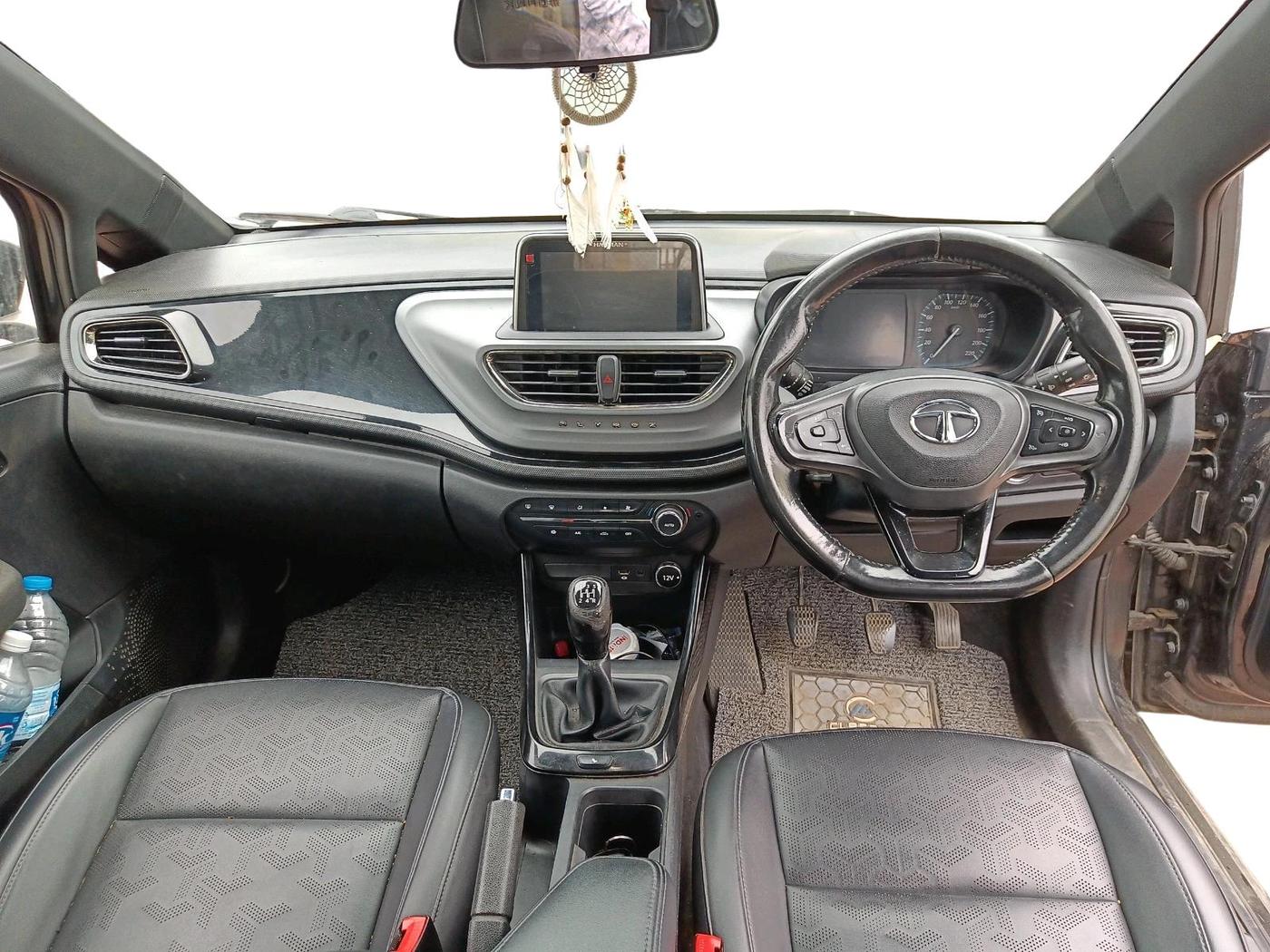 2021 Tata ALTROZ XZ PLUS PETROL DARK EDITION, Petrol, Manual, 1,01,434 km, interior