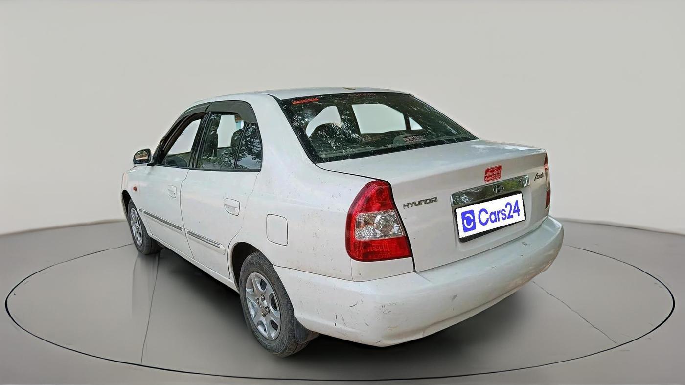 2011 Hyundai Accent GLE, CNG, Manual, 2,51,852 km, exterior