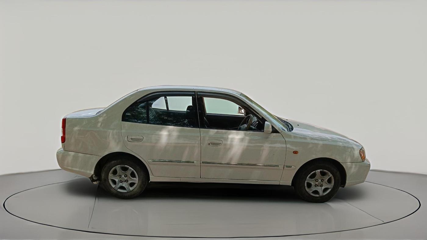 2011 Hyundai Accent GLE, CNG, Manual, 2,51,852 km, exterior