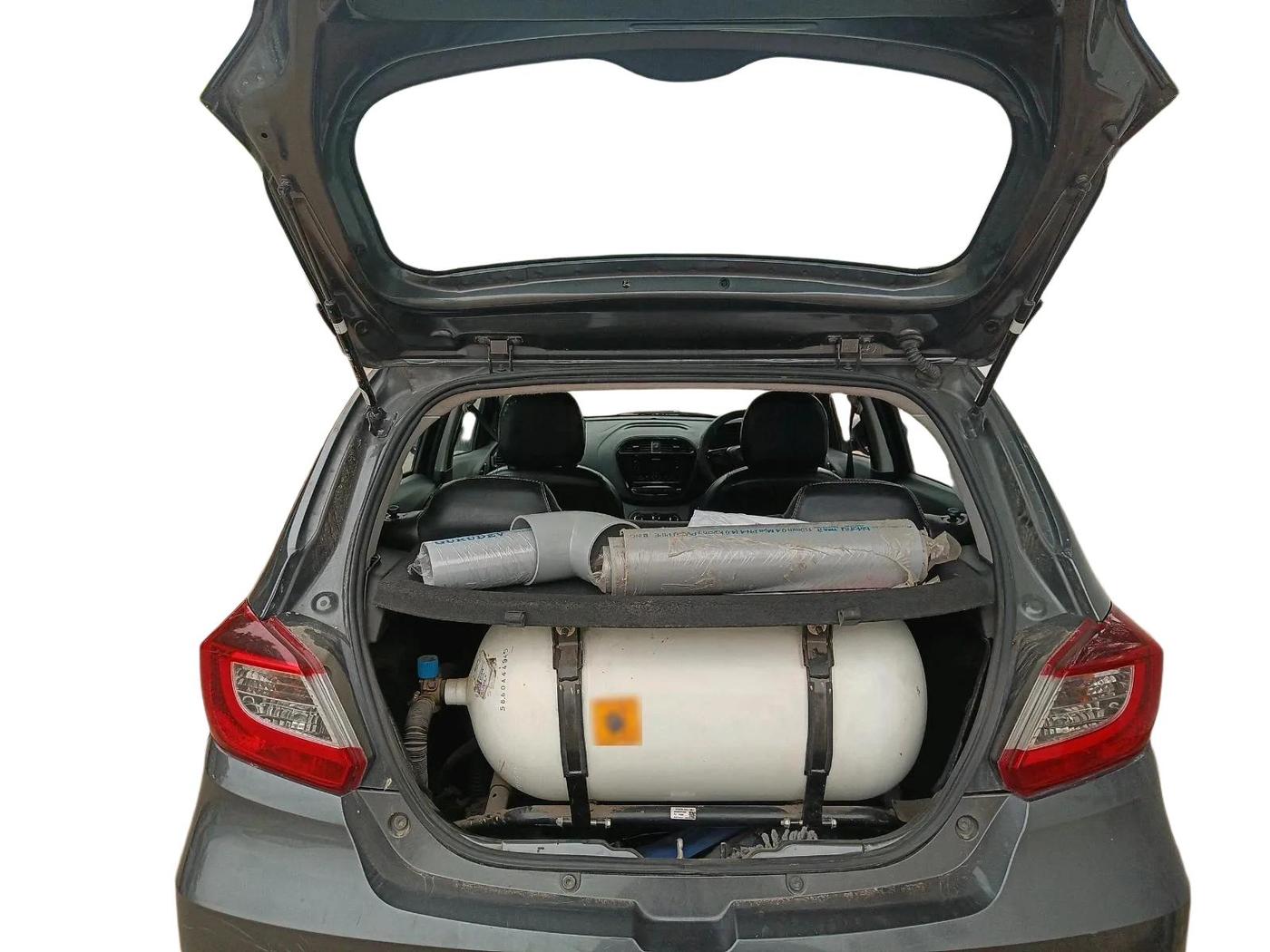 2023 Tata Tiago XM CNG, CNG, Manual, 1,12,429 km, exterior