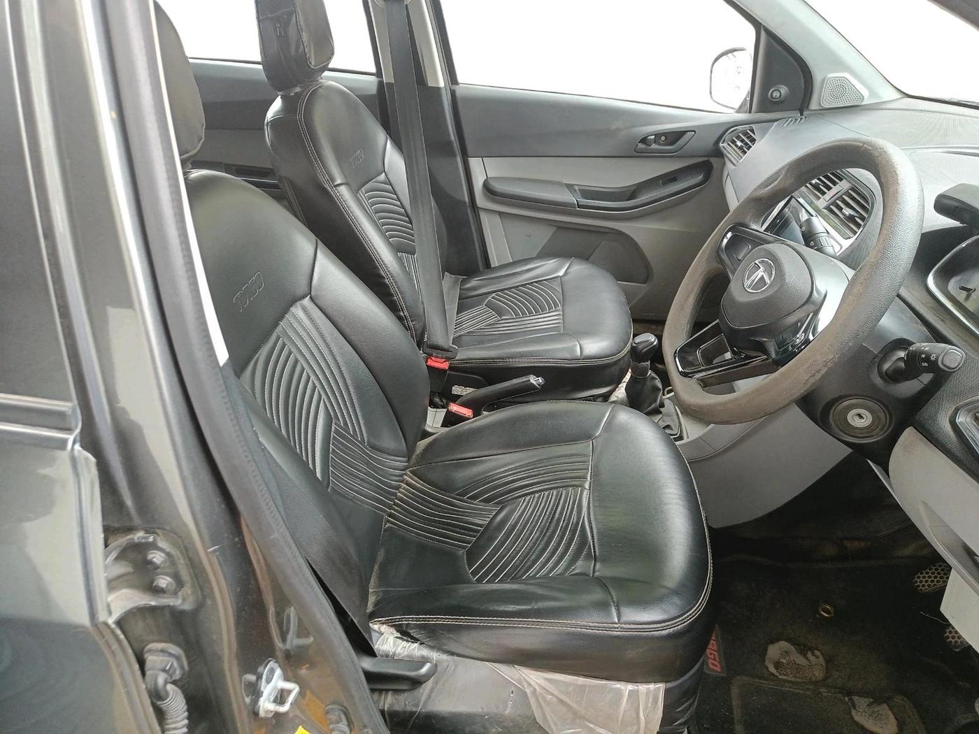 2023 Tata Tiago XM CNG, CNG, Manual, 1,12,429 km, interior