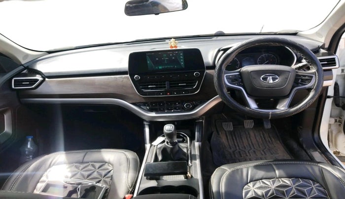2022 Tata Harrier XT 2.0L KRYOTEC, Diesel, Manual, 28,365 km, interior