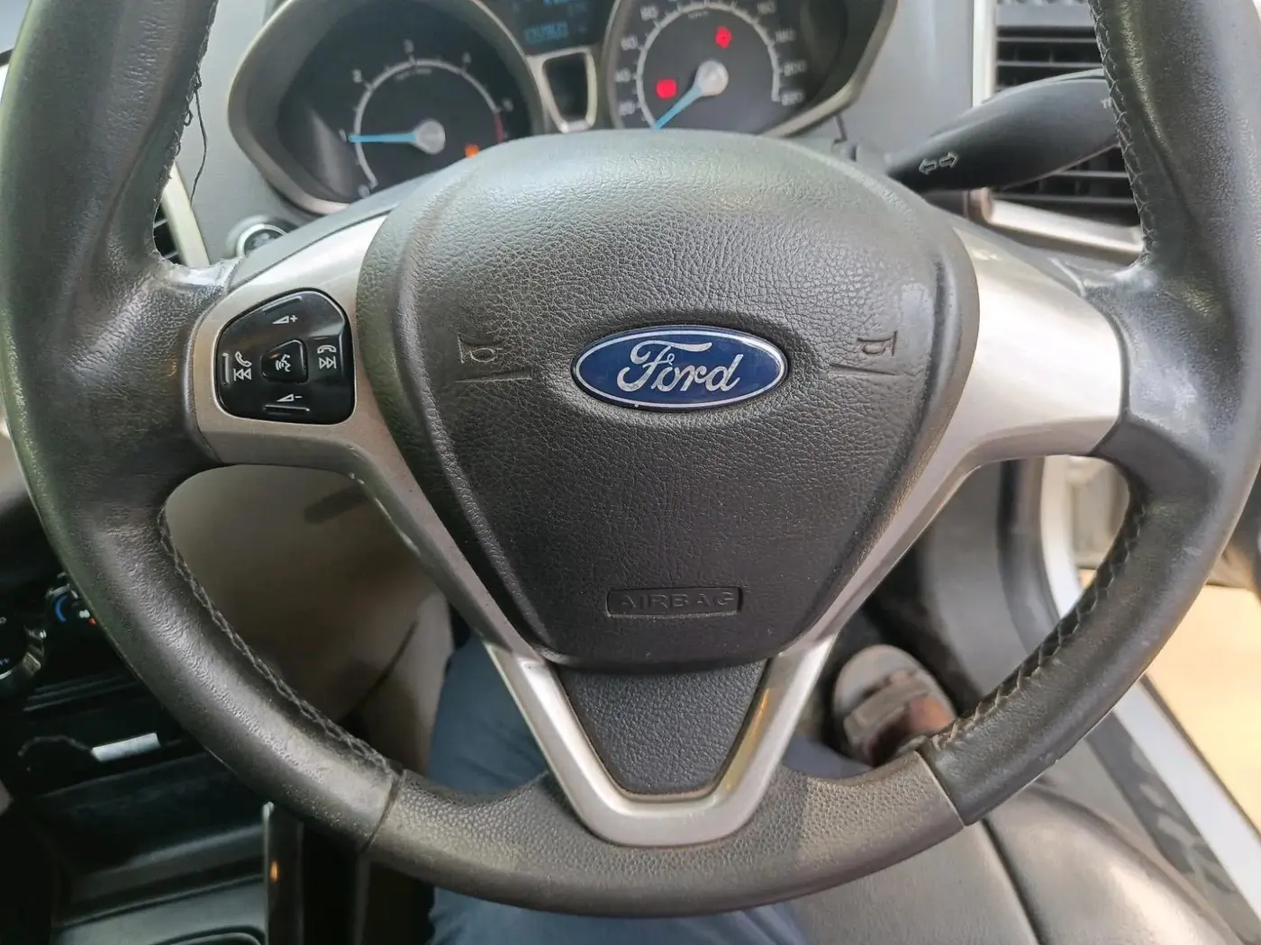 2015 Ford Ecosport TITANIUM 1.5L DIESEL, Diesel, Manual, 1,05,960 km, interior