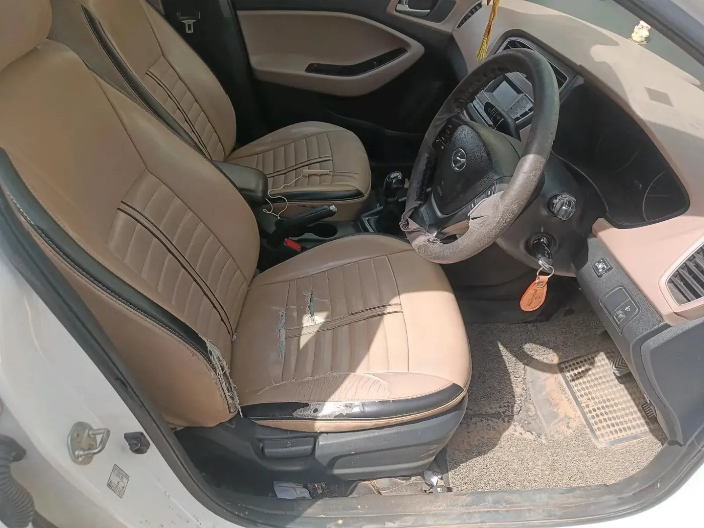 2019 Hyundai Elite i20 MAGNA PLUS 1.2, CNG, Manual, 1,17,179 km, interior