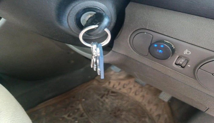 2011 Hyundai i10 MAGNA 1.2, CNG, Manual, 1,96,584 km, interior