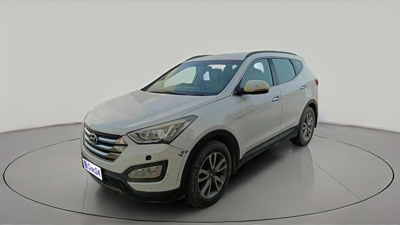 2014 Hyundai Santa Fe 4 WD AT, Diesel, Automatic, 2,92,905 km, exterior