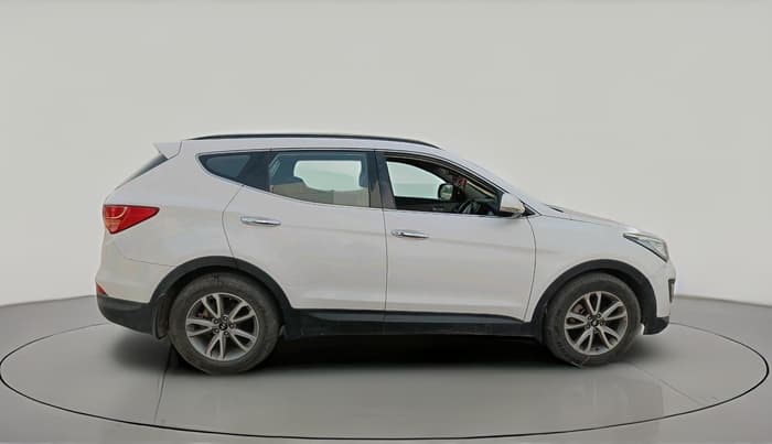 2014 Hyundai Santa Fe 4 WD AT, Diesel, Automatic, 2,92,905 km, exterior
