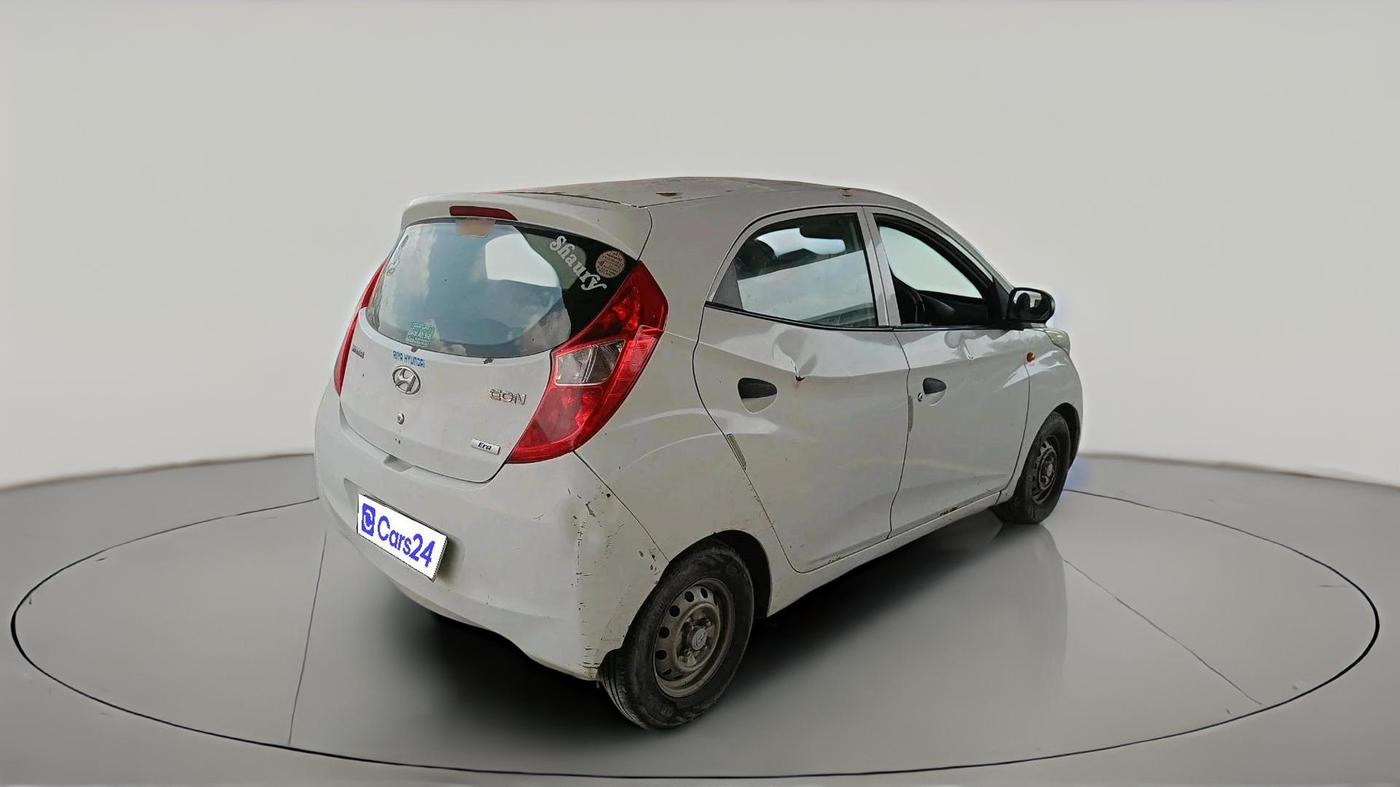 2016 Hyundai Eon ERA +, CNG, Manual, 1,89,739 km, exterior