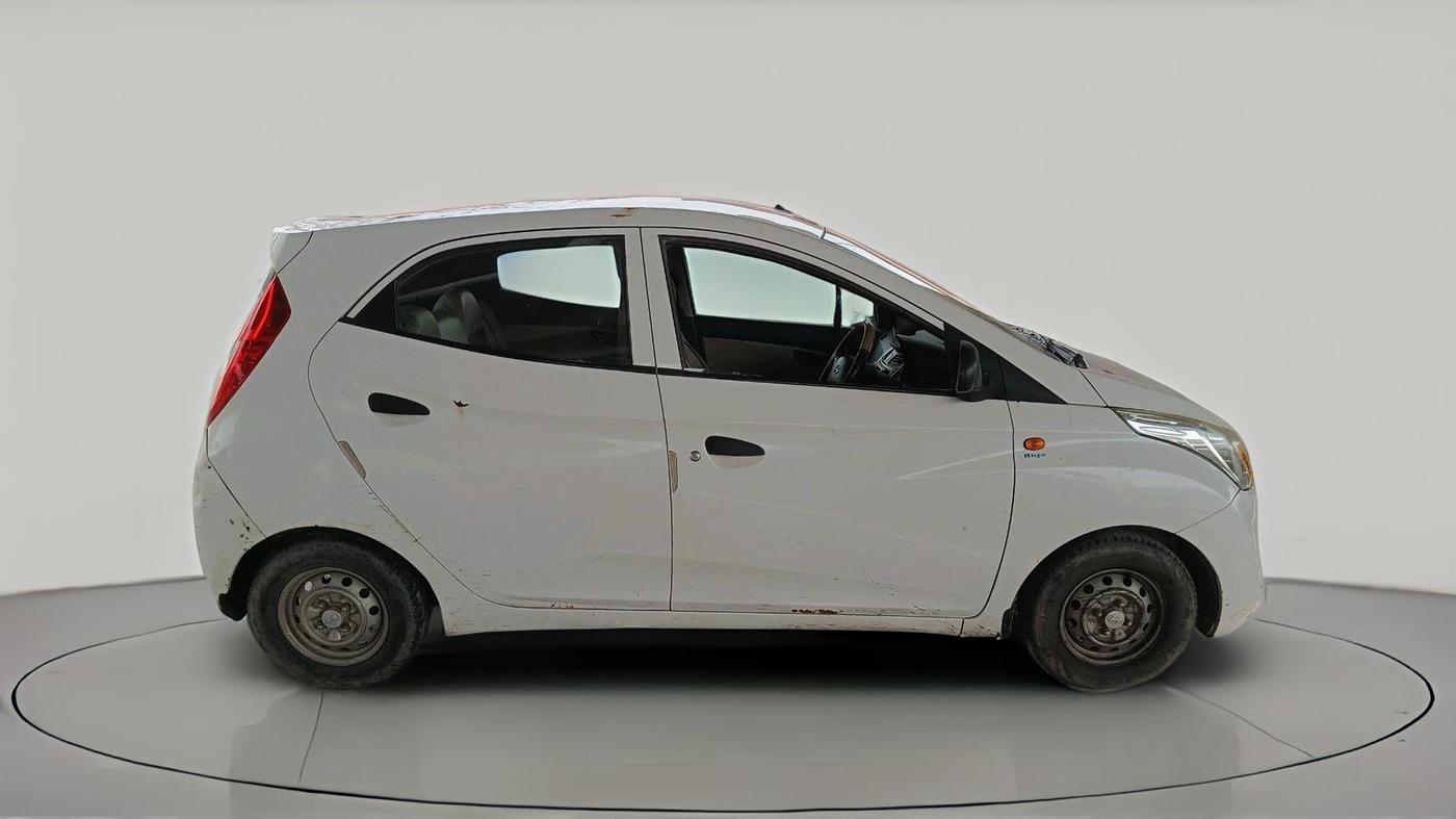2016 Hyundai Eon ERA +, CNG, Manual, 1,89,739 km, exterior