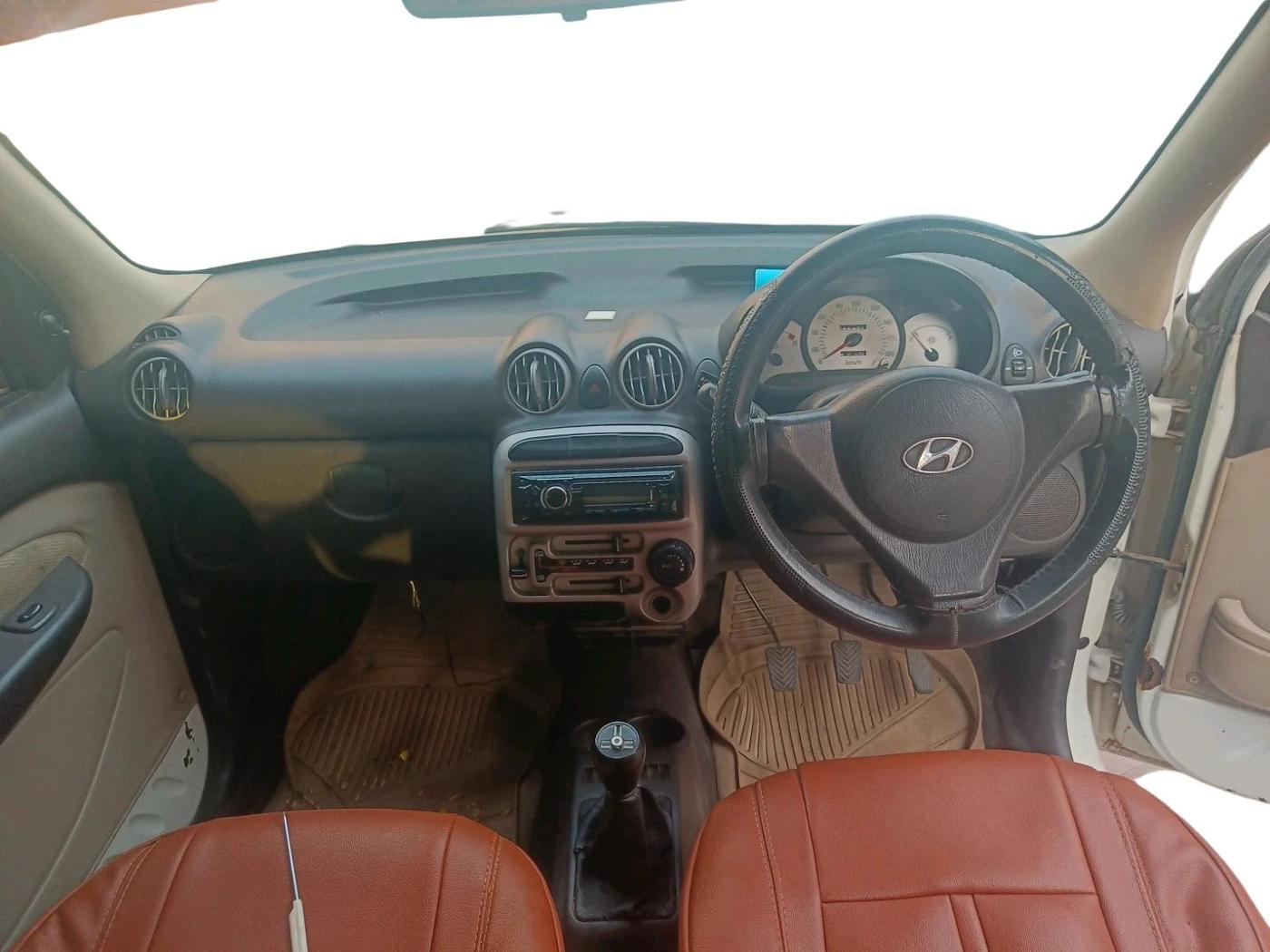 2013 Hyundai Santro Xing GL, CNG, Manual, 1,10,500 km, interior