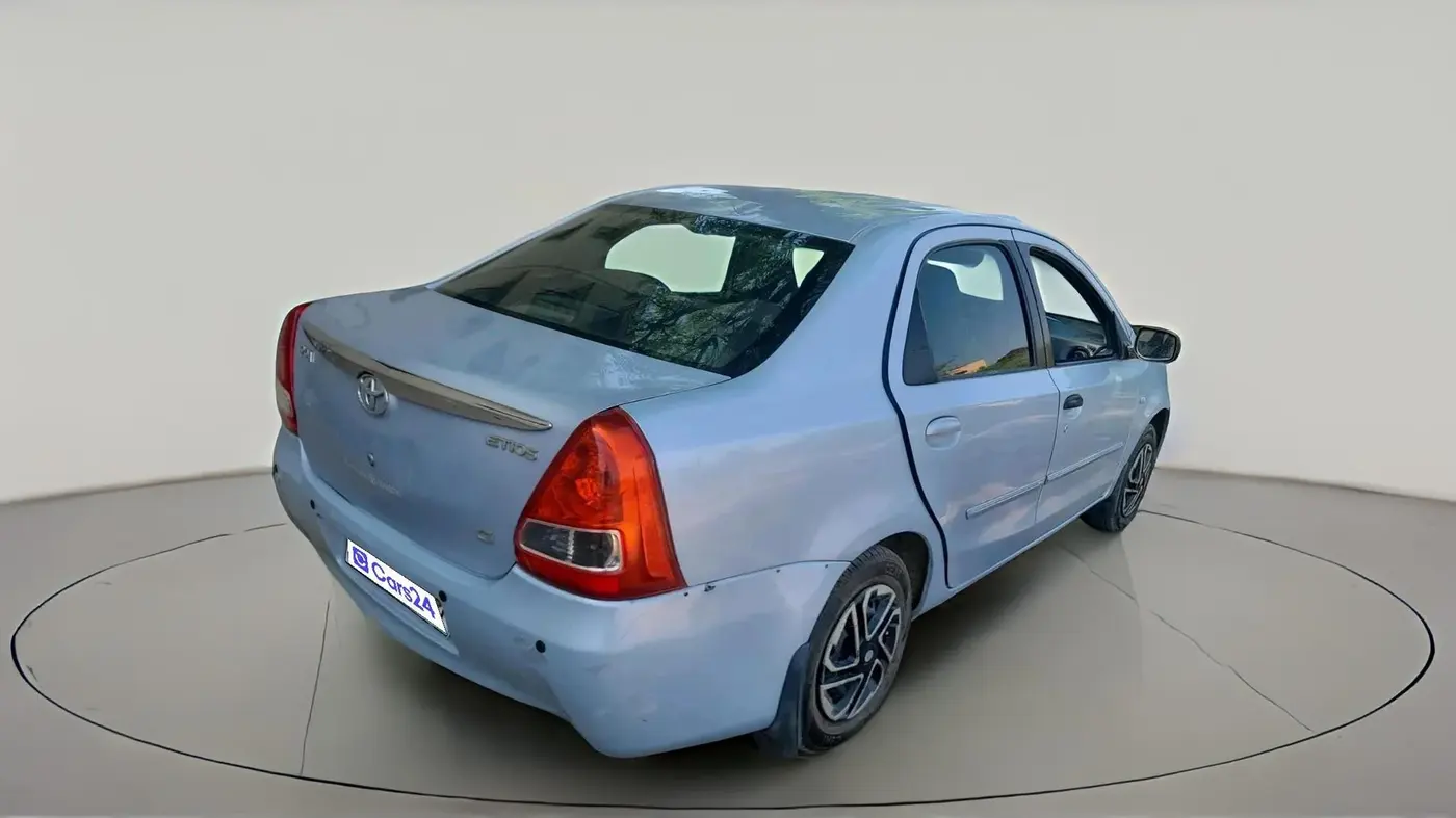 2011 Toyota Etios G, CNG, Manual, 10,25,000 km, exterior