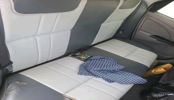 2011 Toyota Etios G, CNG, Manual, 1,19,148 km, interior