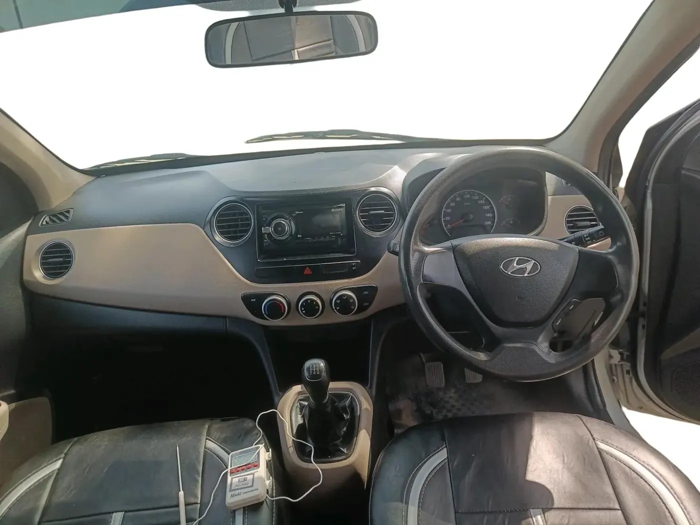 2015 Hyundai Grand i10 MAGNA 1.2 KAPPA VTVT, Petrol, Manual, 80,365 km, interior