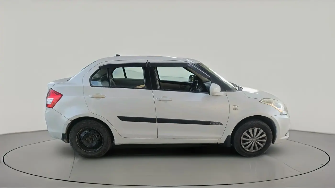 2017 Maruti Swift Dzire TOUR PETROL, CNG, Manual, 1,25,484 km, exterior
