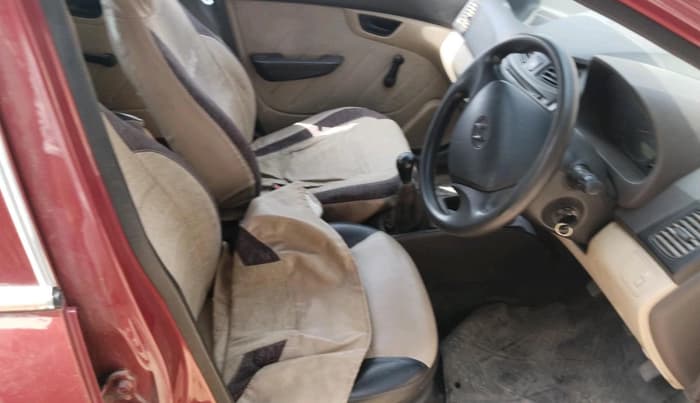 2014 Hyundai Eon D-LITE+, CNG, Manual, 1,33,868 km, interior