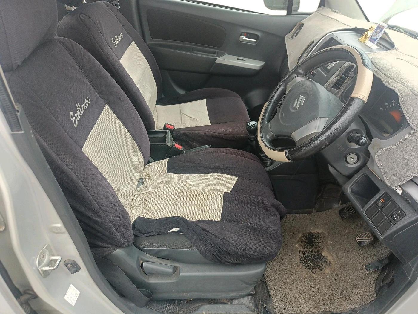 2011 Maruti Wagon R 1.0 LXI, Petrol, Manual, 64,426 km, interior