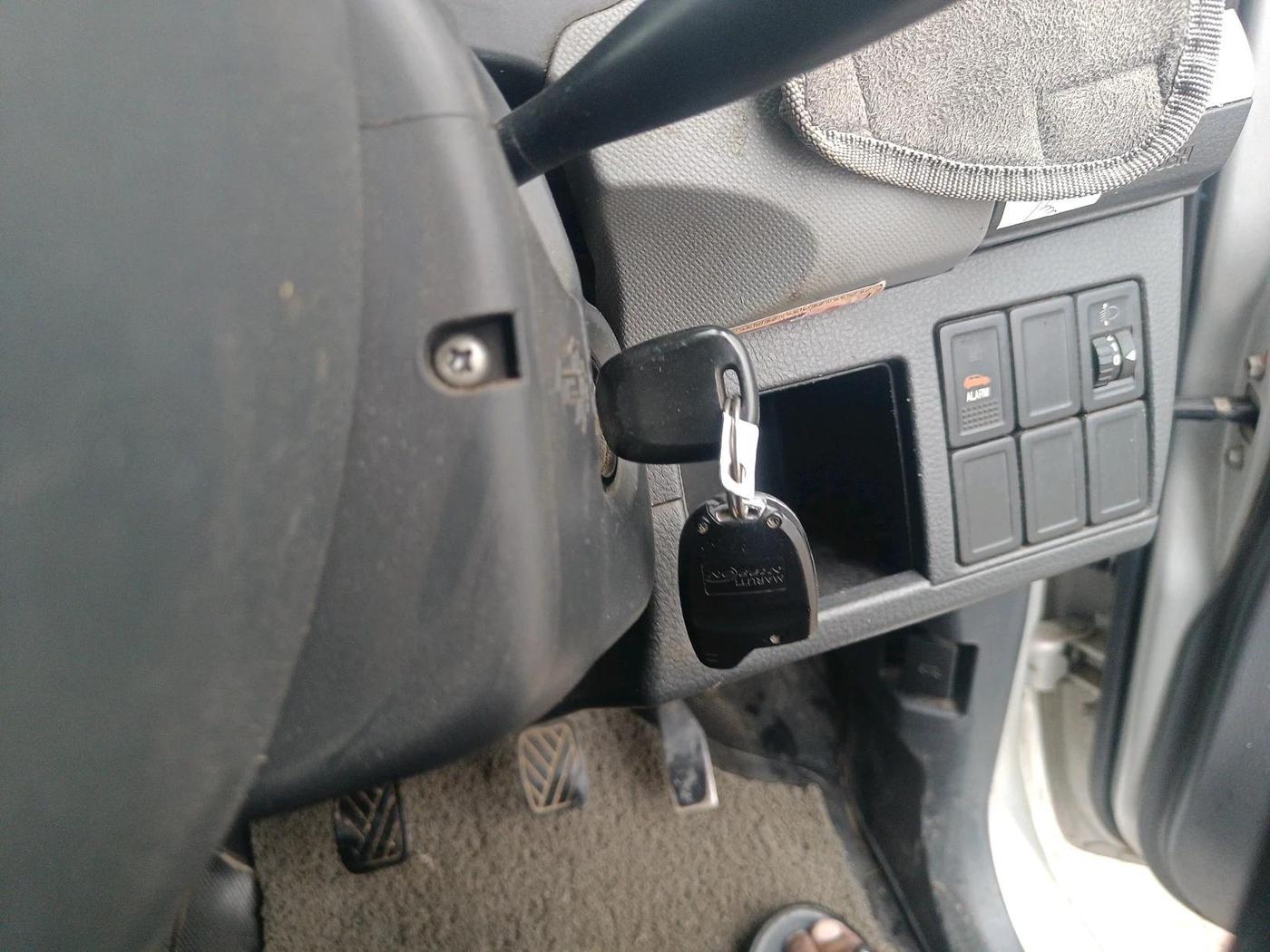 2011 Maruti Wagon R 1.0 LXI, Petrol, Manual, 64,426 km, interior