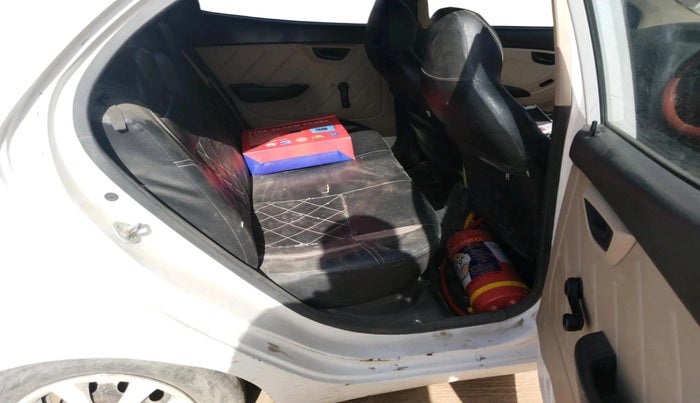 2018 Hyundai Eon ERA +, CNG, Manual, 73,756 km, interior