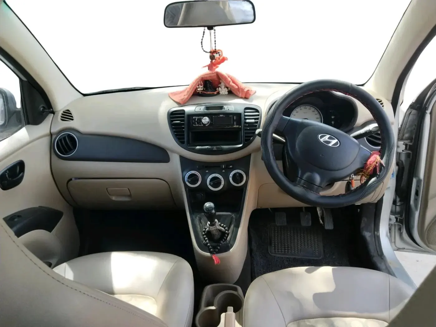 2010 Hyundai i10 MAGNA 1.2, Petrol, Manual, 91,536 km, interior