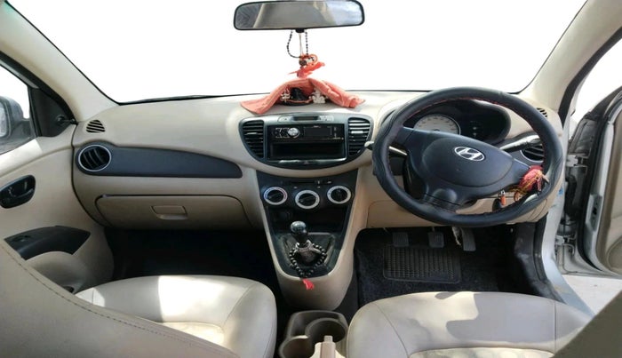 2010 Hyundai i10 MAGNA 1.2, Petrol, Manual, 91,536 km, interior