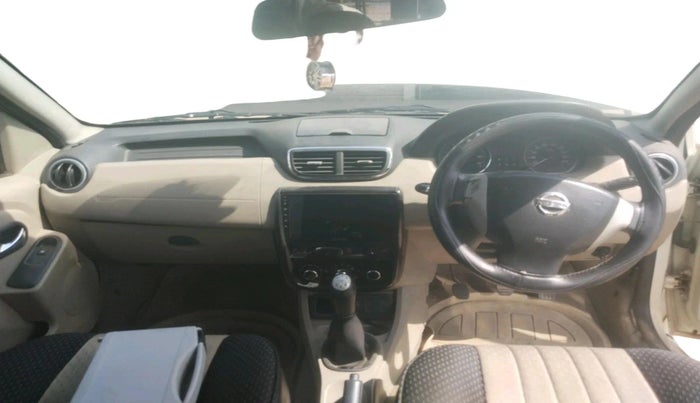 2015 Nissan Terrano XL (D), Diesel, Manual, 1,04,983 km, interior