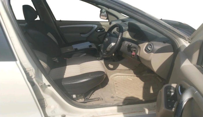 2015 Nissan Terrano XL (D), Diesel, Manual, 1,04,983 km, interior
