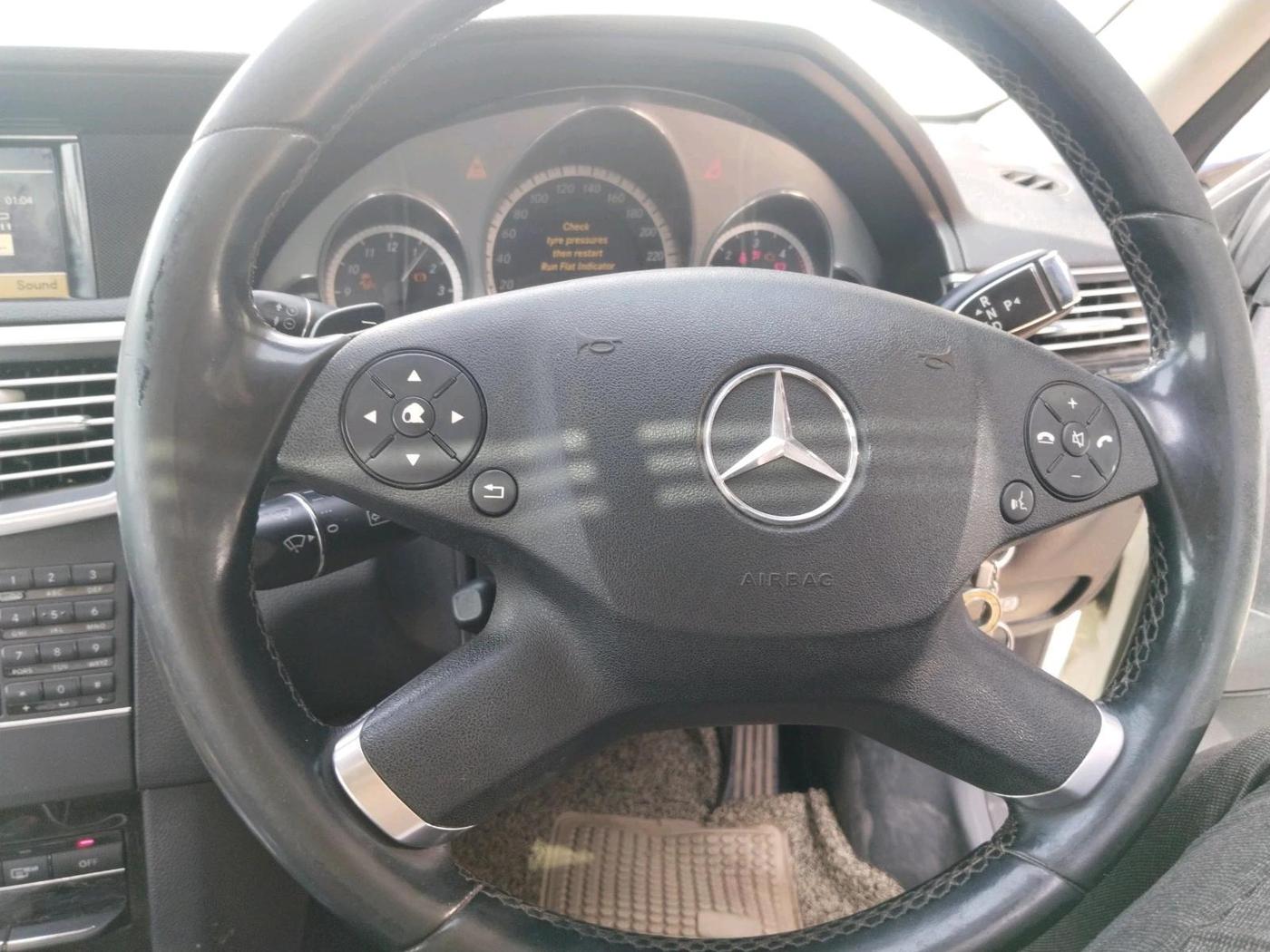 2012 Mercedes Benz E Class E 250 CDI ELEGANCE, Diesel, Automatic, 95,887 km, interior
