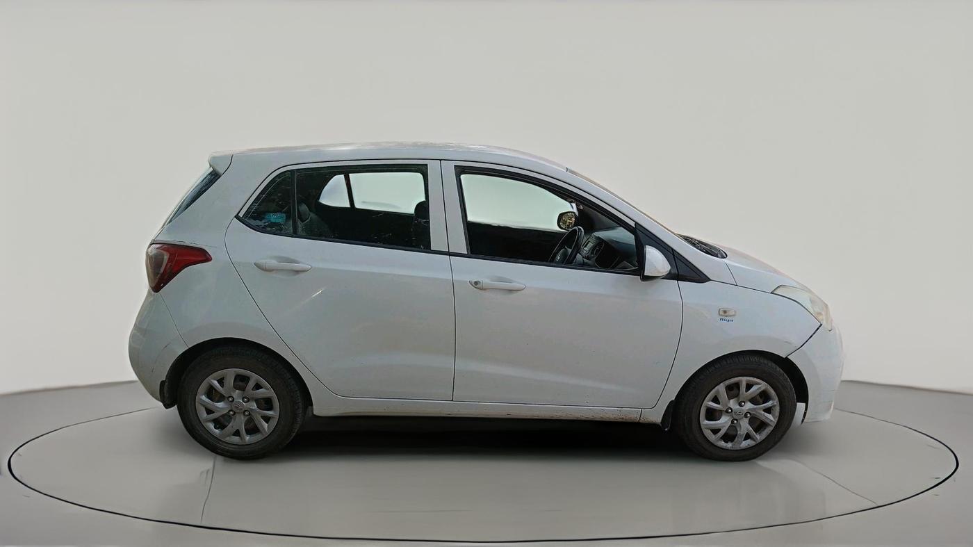 2017 Hyundai Grand i10 MAGNA U2 1.2 CRDI, Diesel, Manual, 1,30,059 km, exterior
