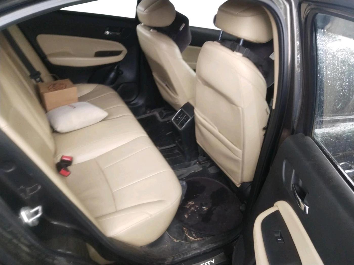 2022 Honda City 1.5L I-VTEC ZX CVT, Petrol, Automatic, 69,362 km, interior